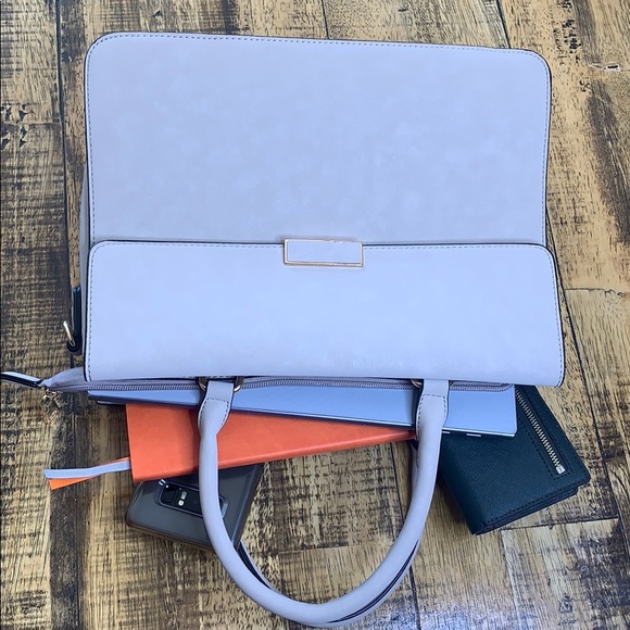 Purse - Picture 5 of 7